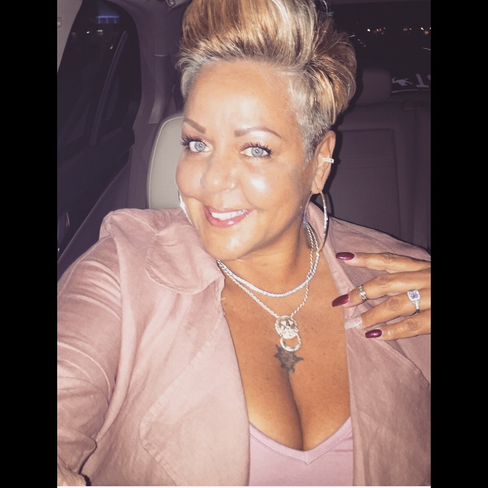 Meet your Posher, Kelli
